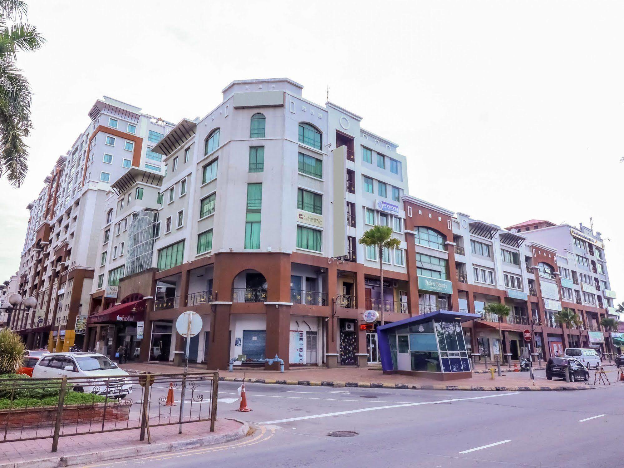 哥打京那巴鲁乐活酒店 亞庇 外观 照片